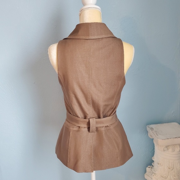 Cach'e Couture collection belted vest A27 - Picture 5 of 5
